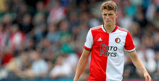 Feyenoord's jeugdproject (youth project) concentrate on children between 6 and 12 years of age, playing football at schools and amateur teams. Feyenoord Traint Kneiterhard Ik Merk Dat We Steeds Fitter En Beter Worden Voetbalprimeur Nl