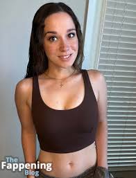 Alana Araya Nude Leaks OnlyFans Photo 13 | TheFappening