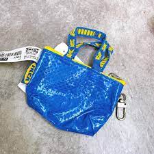 IKEA MINI BAG 藍黃宜家家居行李袋小零錢包鑰匙圈编織袋零錢包AIR PODS袋DOT聚點推薦| 蝦皮商城| LINE購物
