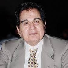 Bollywood Movie Actor Dilip Kumar Biography News Photos Videos Nettv4u Dilip kumar's wife saira banu, who looked resplendent in a green sari, was overwhelmed to see the fraternity's participation in the event, which saw dilip kumar is a legend in himself and it's a big day. bollywood movie actor dilip kumar