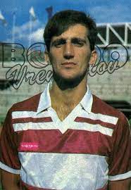 Sa deset godina vladimir petković počinje igrati u malom klubu igmanu s ilidže, sa 14 prelazi u fk sarajevo. Nihad Kestendzic On Twitter Vladimir Petkovic Fksarajevo Frasui Euro2020