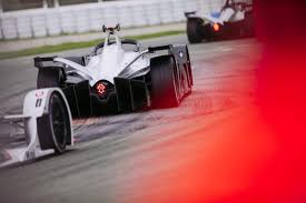 A quantitative measure of the favorability of a given reaction at constant temperature and pressure is the change δg (sometimes written delta g. Nach Valencia Chaos Formel E Verandert Regeln Fur Energie Abzug Gegen Rennende E Formel De