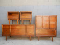 Mid Century Bedroom Set Dresser High Boy And Night Stands Mid Century Modern Bedroom Furniture Modern Bedroom Furniture Mid Century Bedroom Set
