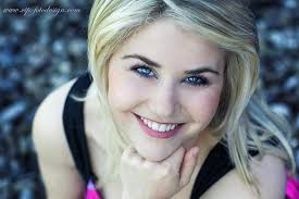 Beatrice egli is one of the few winners of the rtl casting show 'dsds' who have had a steep career after their victory. Beatrice Egli Ist Deutschlands Neuer Superstar