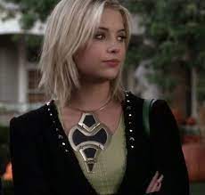 Check out these short hairstyles for women that will inspire you to call your stylist asap. Pin By Brit Steeves On Things I Love Ashley Benson Short Hair Short Straight Hair Short Hair Styles