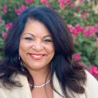 Roxanne Carver's Instagram, Twitter & Facebook