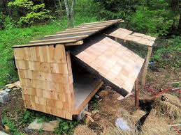 Use pallet breaker or try to lessen you work of pallet dismantling using the sawzall with which you don't even need to pluck up the slats one by one, just strip them up by cutting the nails bounding any two slats! 20 Pallet Chicken Coop Plans You Can Build On Low Budget Diy Crafts