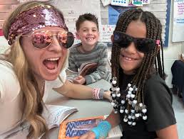 Tracy Keyes (@TracyKeyes)