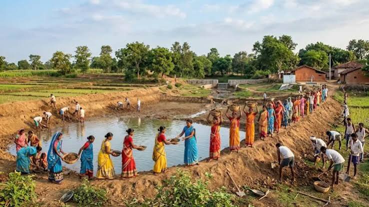 मोर गांव–मोर पानी अभियान से बदली ग्रामीण तस्वीर : जल संरक्षण के साथ लाखों लोगों को मिला रोजगार, तालाबों से बढ़ रहा आजीविका का दायरा - Haribhoomi
