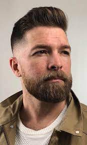 Prefered beard and moustache style: Top 20 Elegant Haircuts For Guys With Square Faces
