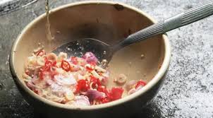 Sambal dengan cita rasa gurih dan segar ini cocok dipadukan dengan menu seafood. Resep Sambal Sereh Bali Lifestyle Fimela Com