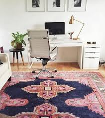 Persischer teppich , antique serapi carpet antrr855 | teppich ideen, antike, blue rugs sydney aber nicht altmodisch, teppiche aus iran : Orient Mobel Deko Persische Teppich Sitzstuhl Am Buro Moderne Mobel Authentische Dekoration Exotische Deko Haus Deko Orientalische Deko Orientalische Mobel