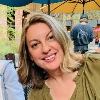 Anita Gavgavian's Instagram, Twitter & Facebook