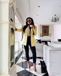 Murdah bongz is a great musician, and mzansi hopes that he and dj zinhle will unconditionally build and love each other. Dj Zinhle Gets An Overdose Of Sweetness With Tea From Kairo Forbes Celebs Now