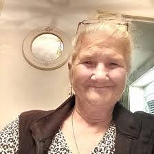 Sherri Ezell's Instagram, Twitter & Facebook