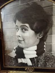 Tami Rivas's Instagram, Twitter & Facebook