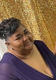 Lorraine Dickens's Instagram, Twitter & Facebook