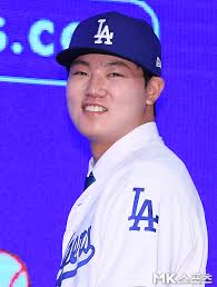 Los Angeles Dodgers right-hander Jang Hyun-seok showed good pitching once  again.Jang Hyun-seok, who ..
