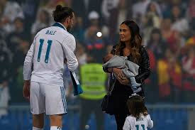 They share three children, alba violet, nava valentine, and alex charles bale. Gareth Bale Ile Emma Rhys Jones Evlendi Sas Komandolari Korudu Magazin Haberleri Ntv
