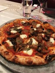 Experience bowling like you never have before at the cinebowl & grille bowling alley in cary, north carolina. Eat Like A High Roller In Las Vegas And Save Money Vancouver Is Awesome