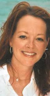 Lynn Dreyer's Instagram, Twitter & Facebook