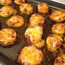 Yellow Squash Pizza Bites Slice Squash Or Zucchini Into 1 4 Inch Slices Brush Bottom With Olive Oil And Sprink Appetizer Recipes Healthy Snacks Recipes