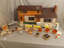 Vintage Tomy Smaller Homes And Gardens Dollhouse With Furniture Doll House Vintage Dollhouse Vintage Toys 80s