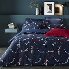 Housse De Couette En Coton Reversible D 039 Un Cote A Motifs Baigneuses Colorees Et De L 039 Autre Imprime A Rayures Rabat Pour Border Fa Home Bed Blanket