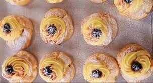 Le zeppole di san giuseppe sono molto popolari in tutta l'area vesuviana, tanto che un tempo erano preparate direttamente nelle strade. Zeppole Di San Giuseppe Fritte O Al Forno Per Vegani Intolleranti Al Glutine E Al Lattosio Pugliain Net