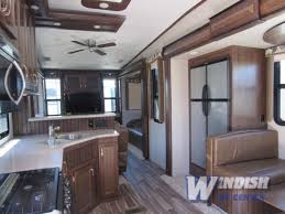 Team montana is a tiara rv company specializing in montana knowledge and product. Keystone Montana And Montana High Country Fifth Wheels Which One Is Right For You Windish Rv Blog