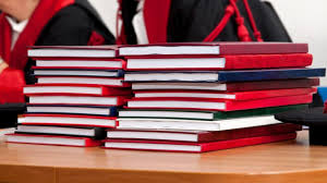 Penulisan buku ini membantu mempertingkatkan mutu penghasilan tesis di kalangan pelajar menerusi pemahaman yang betul tentang kaedah penyelidikan dan penulisan ilmiah. Cara Menulis Tesis Dan Disertasi Yang Hebat Pada Tahun 2021 Contoh
