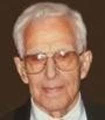 Obituaries today: Kern Hansen, 92, an Allendale dairy farmer known for his  tractor collection