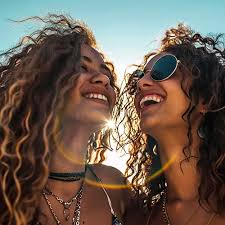 103 Candid Photography Prompts