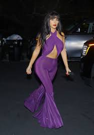 Kim Kardashian Kimkardashian As Selena Quintanilla Perez Los Angeles 31 10 2017 Http Ift Tt 2ztejpw Kim Kardashian Dresses Selena Costume Kardashian