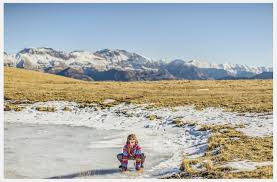 L'équipe de l'agence du grand mont est à votre service pour vous permettre de passer de bonnes vacances dans la station village de les saisies. En Montagne Moins De Neige Plus De Defis A Relever