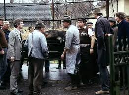 Nezapomenutelný spor dvou mysliveckých spolků nad zastřeleným kancem. Slavnosti Snezenek The Snowdrop Festival 1984 Jiri Menzel Rudolf Hrusinsky Jaromir Hanzlik Josef Somr Rarefilm
