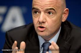 Gianni Infantino comienza su gira por Sudamérica