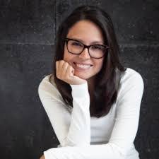 Ana Mallen's Instagram, Twitter & Facebook