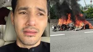 Usahawan kosmetik terkenal datuk seri aliff syukri seakan mengakui sebuah kereta mewah usahawan terkenal datuk seri aliff syukri tampil memberi penjelasan mengenai aduan seorang. Video Kereta Ferrari Aliff Syukri Bernilai Rm1 8 Juta Terbakar