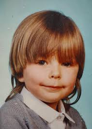 ROLL CALL .... I wanna see all ya childhood funky 1st school pictures....I  really wanna see the haircuts ya mums inflicted