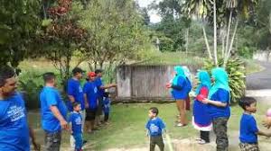 Kisah ini terjadi sejak lima tahun lalu, saat aku berusia 15 tahun dan ibuku berusia 34 tahun. Idris Family Day 12 13 08 17 Laman Ibu Janda Baik Youtube