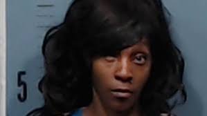 Abilene woman accused of robbing 7-Eleven, coming back and trying to use  'movie money'