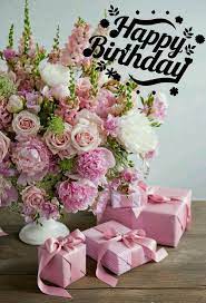 Below are several of flower shop network's favorite happy birthday arrangements featuring a variety of flowers in a plethora of colors. Pin By Svetlana Emec On S Dnem Rozhdeniya Pink Flower Arrangements Birthday Flowers Arrangements Flowers Bouquet Gift