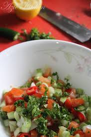 Bertemu kembali.dalam episod kali ini saya akan share cara buat salad dan sos nasi arab yang cukup simple tapi sedap. Chicken Mandy Rice Azie Kitchen
