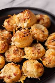Mini Croque Monsieur A French Appetizers Butter Baggage Recipe Puff Pastry Appetizers French Recipes Appetizers French Appetizers