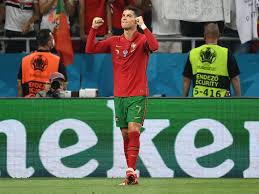 Ronaldo, a milli takımlar düzeyinde en çok gol atan oyuncu olan ali daei'yi yakaladı. 5zpb9zs61mfsnm