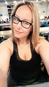 Lisa Triolo (@lickheart101)