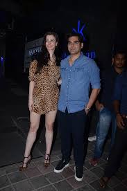 Giorgia in song, story & screen Giorgia Andriani Celebrates Birthday With Arbaaz His Son Arhaan And Khandaan See Pics