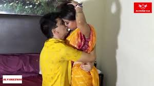 Desi Bhabhi Hardcore Sex in Red Saree. - XNXX.COM