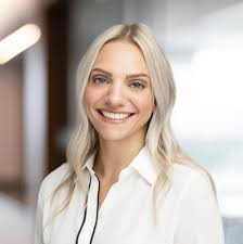 lunapartments #cw #cushmanandwakefield #whatsnext #teamwork #milestones…